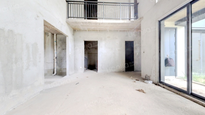 中建金科向山的岛二手房实景图