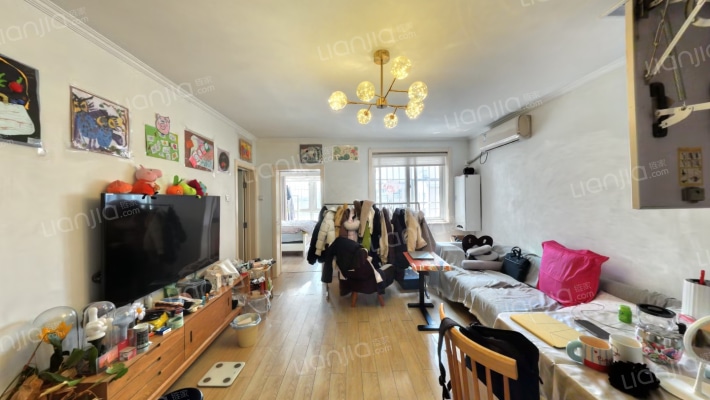 临泓路6号院二手房实景图