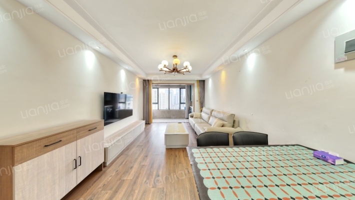 绿地IFC中央公馆一区二手房实景图