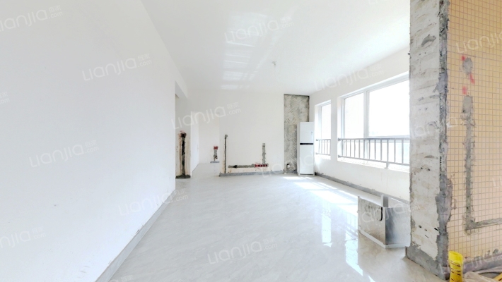 春天里二手房实景图