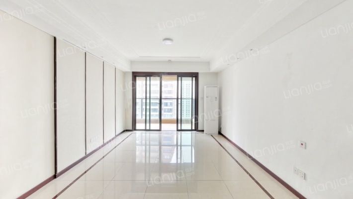 融创九棠府一期二手房实景图