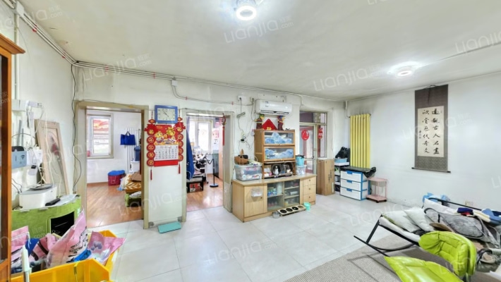 樱花园六区二手房实景图