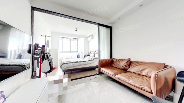 场中路2401弄二手房实景图