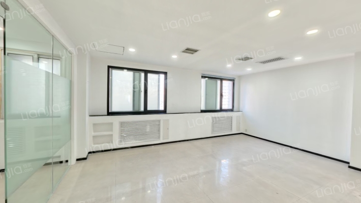 雅荷中环大厦二手房实景图