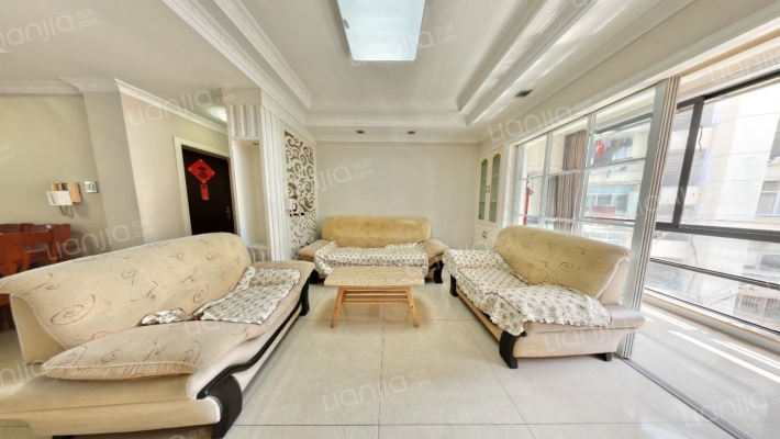 百合公寓二手房实景图