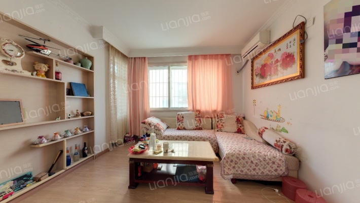 鸿福家园二手房实景图