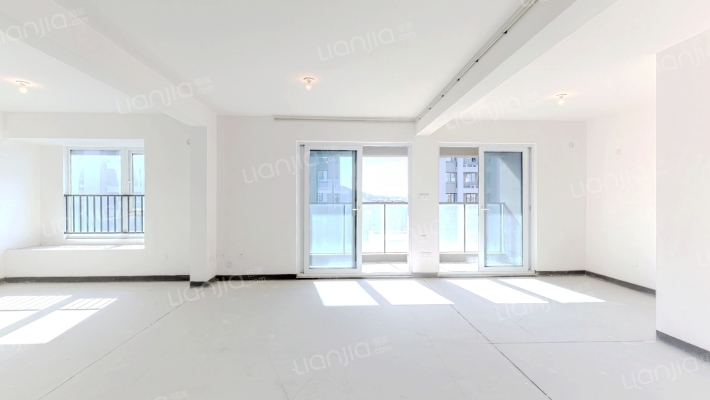 万科朝起云山二手房实景图