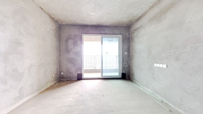 中梁华府二手房实景图