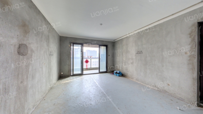 国贸天峯二手房实景图