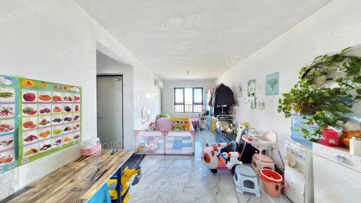 瞰湖花苑二手房实景图