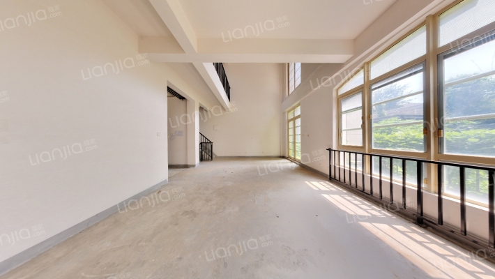 九龙仓碧堤半岛二手房实景图