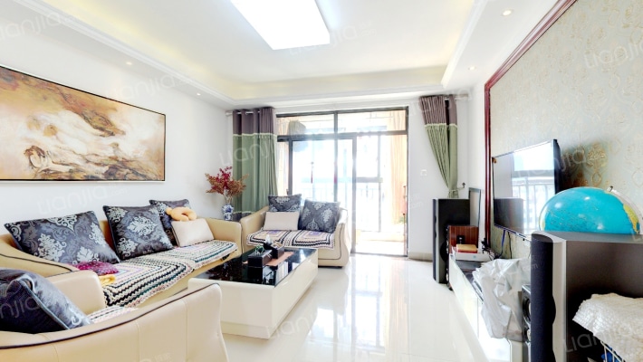 弘信观湖二手房实景图