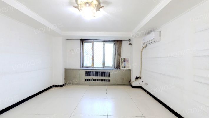 中成大厦二手房实景图