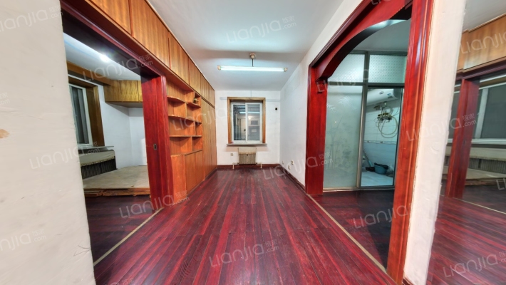 赞新小区二手房实景图