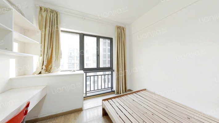 财富广场二手房实景图