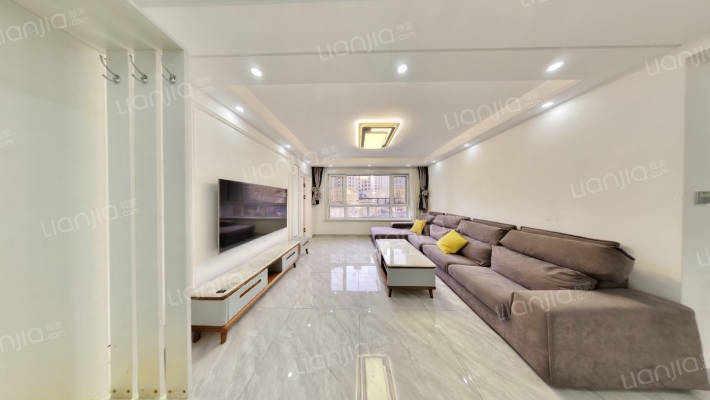 东方伟业公园道一号二手房实景图