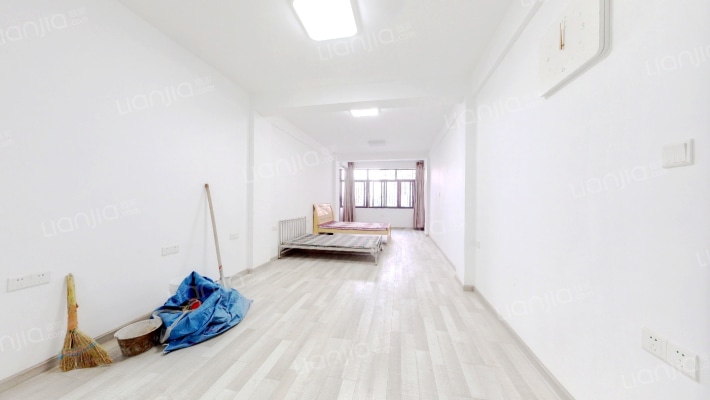 自治社区二手房实景图