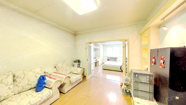 原冰里二手房实景图