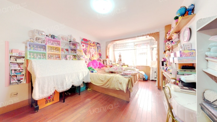 威海路步行街一期二手房实景图