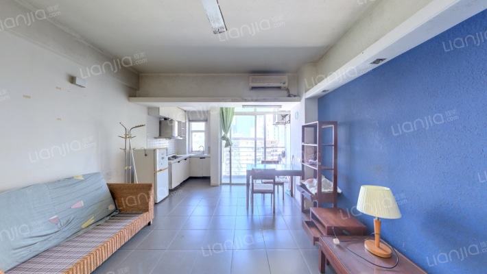 绅蓝都市公寓二手房实景图