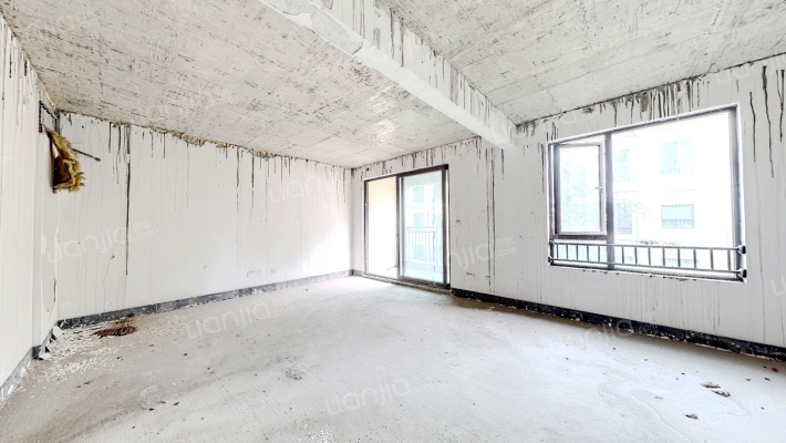 中海御湖世家东区二手房实景图