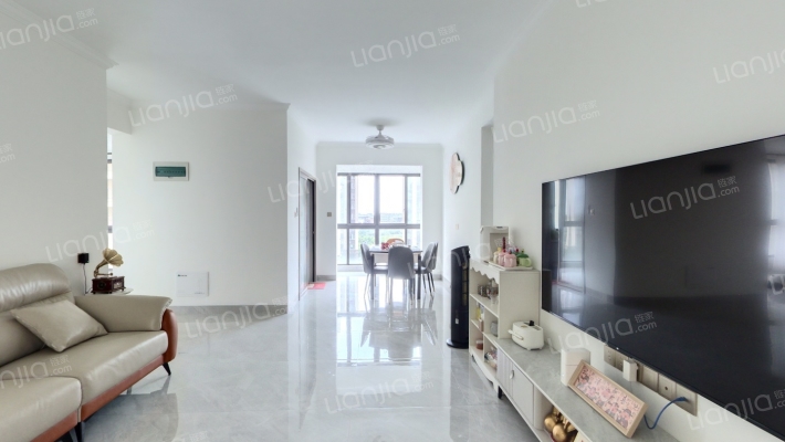 海南绿地城骏园二手房实景图