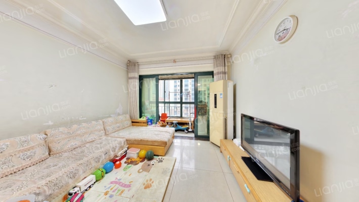 恒大绿洲二手房实景图