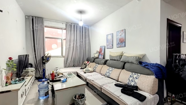 实验中学家属院二手房实景图