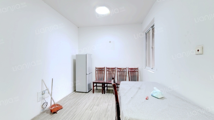 盛唐公寓二手房实景图