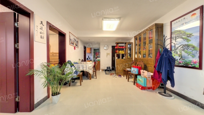 华泽新苑二手房实景图