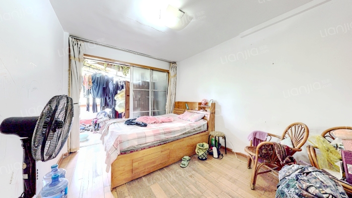 大连路二手房实景图