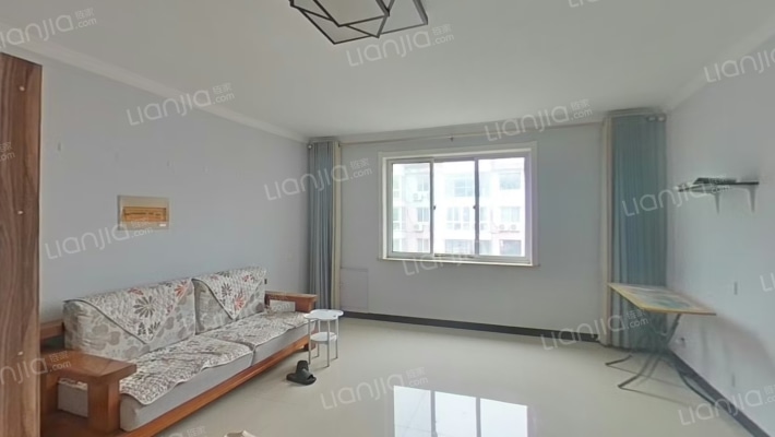 日兴家园二手房实景图