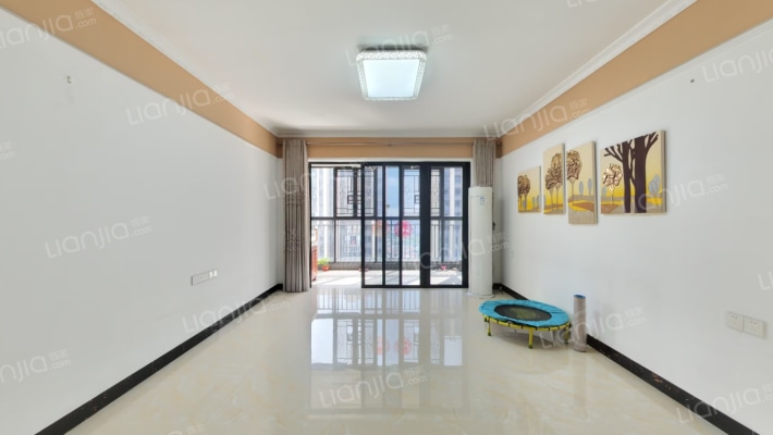 怡翠晋盛花园二手房实景图