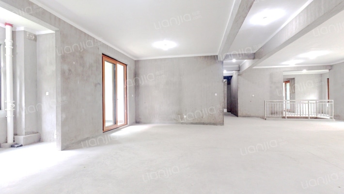 伊顿公馆二手房实景图