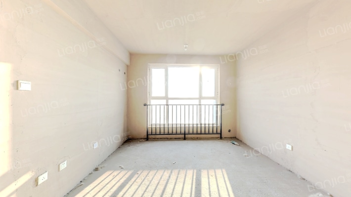 京台嘉苑一区二手房实景图