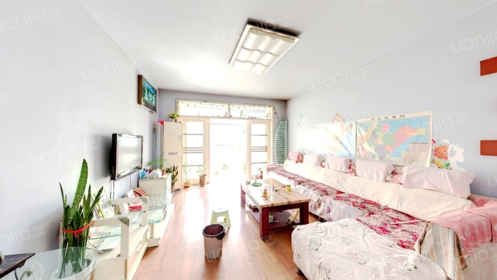 新空间花园二手房实景图
