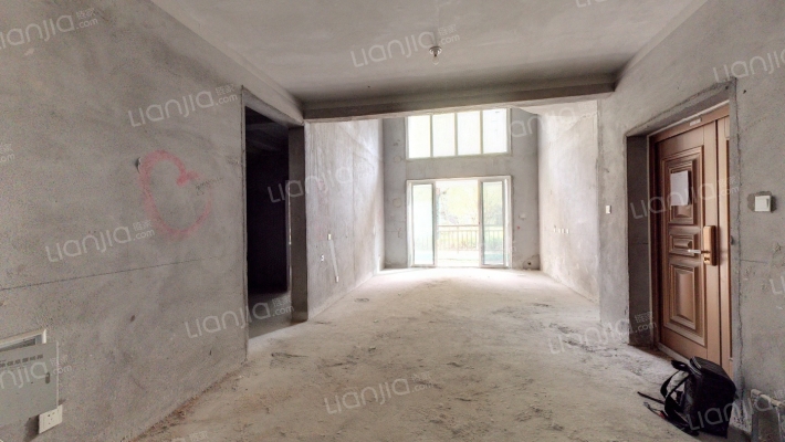 天鹅湖畔二期二手房实景图