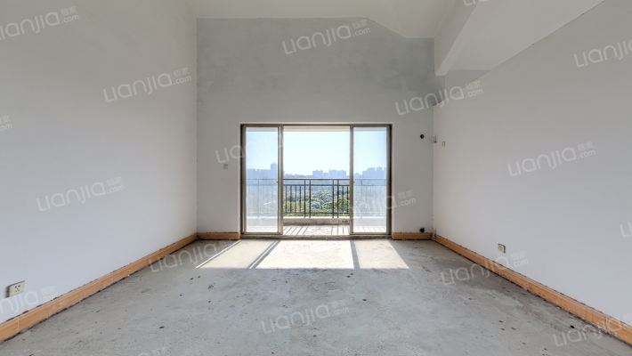 紫泉翠荔嘉园二手房实景图