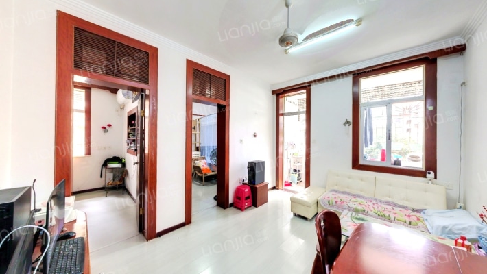 盈翠里二手房实景图