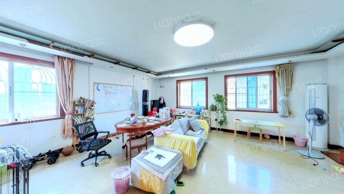 西林路二手房实景图