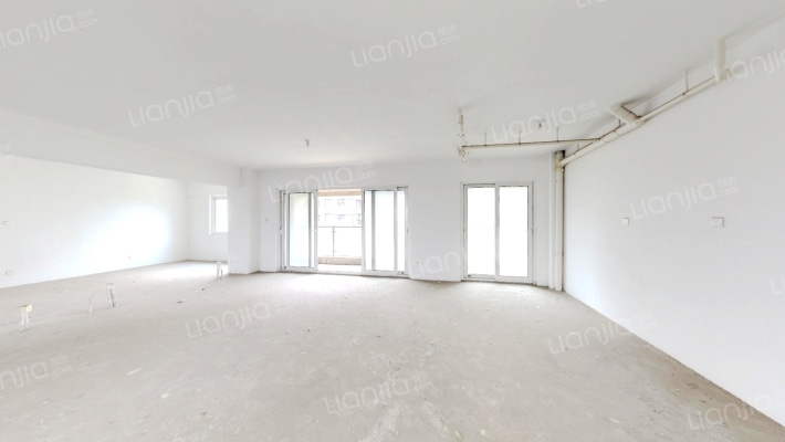 蓝天华庭二手房实景图