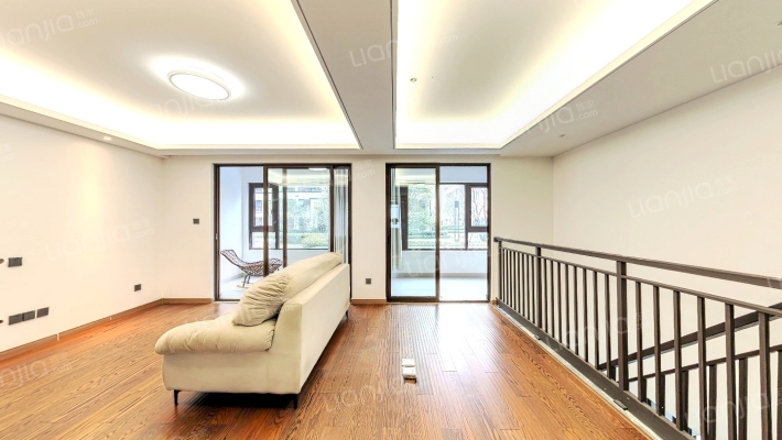 雍荣府A区二手房实景图