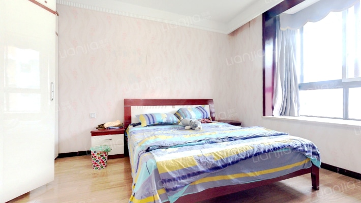 盛世华章二手房实景图