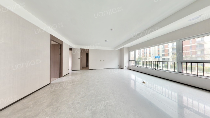 万科北宸之光A3翠园二手房实景图