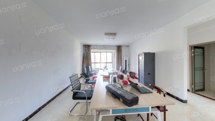 新建中心二手房实景图