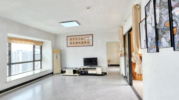 龙光普罗旺斯卡地亚庄园二手房实景图