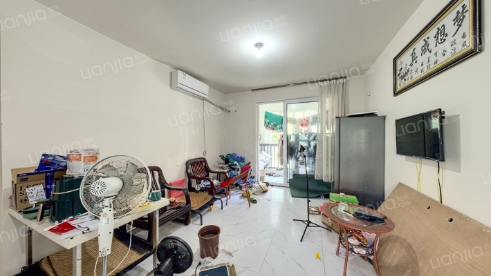 南行达苑二手房实景图