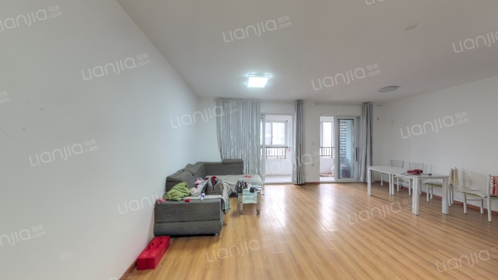 吾悦华府B区二手房实景图