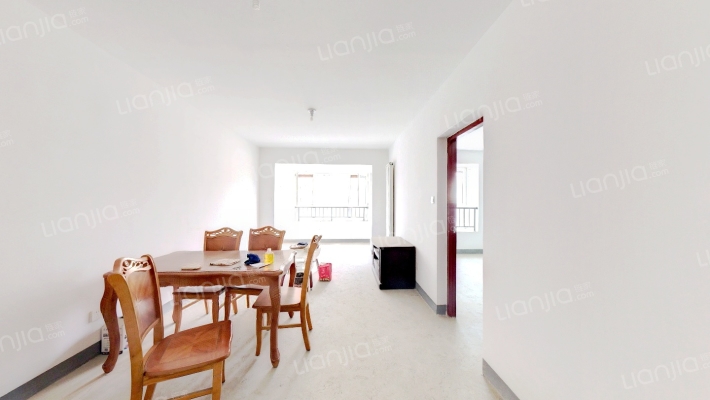 兰西铁苑A区二手房实景图