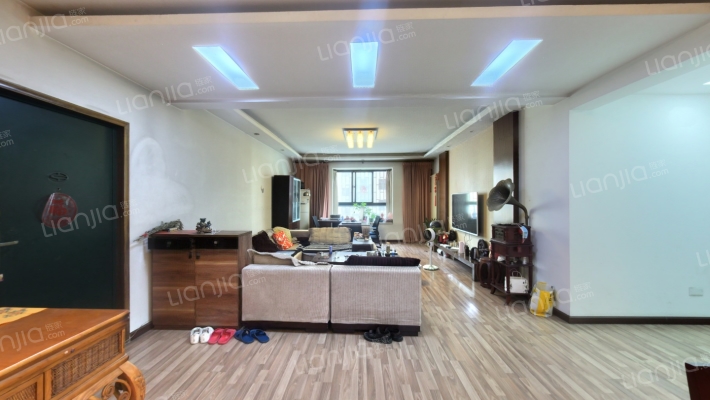 百合花苑二手房实景图